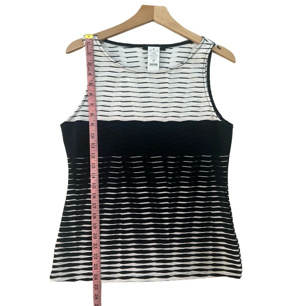 NWT White House Black Market Tank Top Womens Size S Striped Textured Black White - Picture 7 of 9